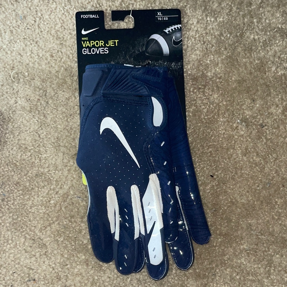 Nike Vapor Jet Gloves in Navy and White